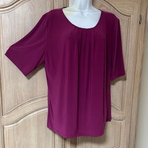 NEW Kasper Women's Blouse in Rich Magenta